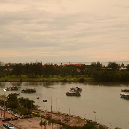 Mts @ Marina Court Resort Condo Kota Kinabalu Exterior foto